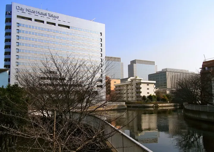 牡丹東側の水辺景観