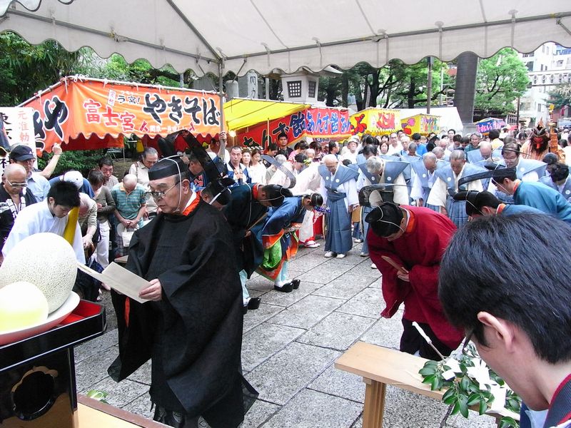 富岡八幡宮の門前
